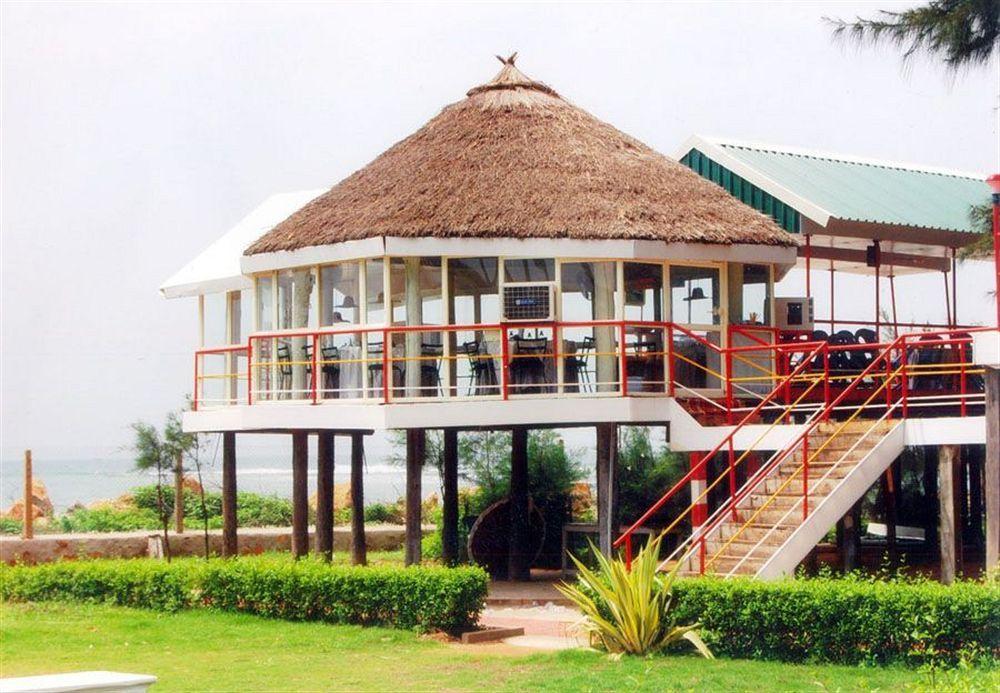 Sai Priya Beach Resort Visakhapatnam Zewnętrze zdjęcie
